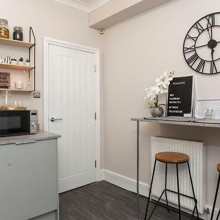 Stylish And Most Central 2 Bed -Free Parking Йорк Екстер'єр фото
