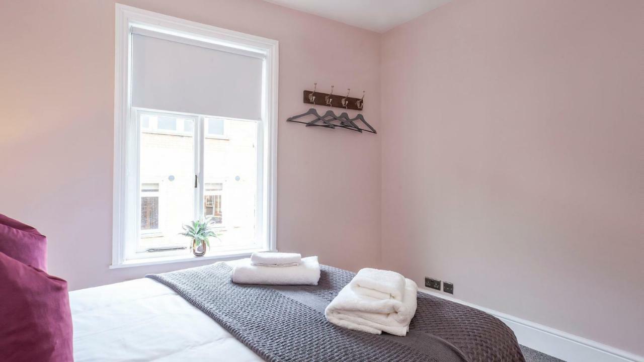 Stylish And Most Central 2 Bed -Free Parking Йорк Екстер'єр фото